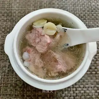 Lotus lilies bone soup