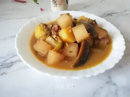 Cheese and potatoes with carrots