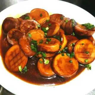 Red chicken leg mushrooms
