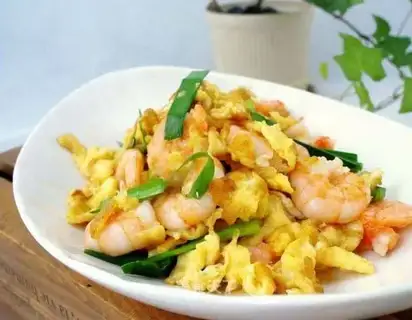 Gold shrimp fried eggs