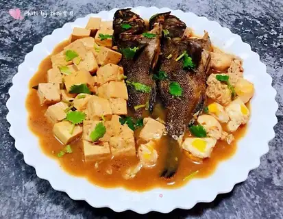 Cricket egg tofu, black fish