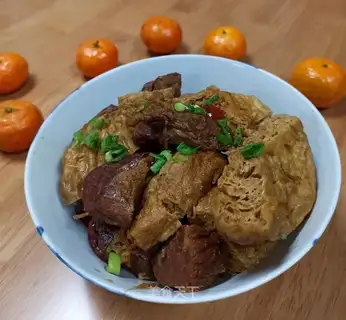 Sour chicken stew