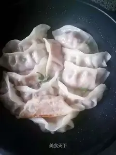 Porridge pork dumplings