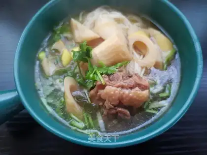 Ray chicken noodles