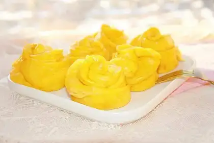 Pumpkin hair rolls