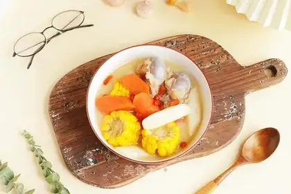 Corn carrot bone soup