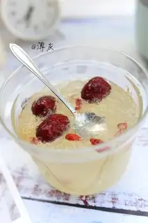 "Red-tree ice cream swallow nest."