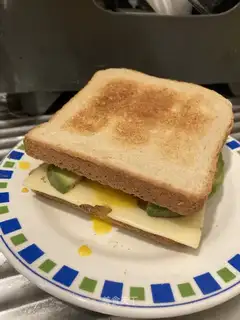 ♪ A cheesy butter and ham sandwich ♪