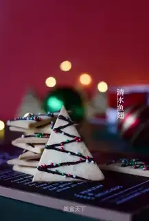 Christmas crackers