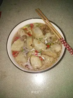Sour soup dumplings