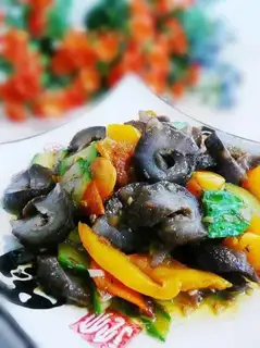 Pelican veggies and sea cucumbers