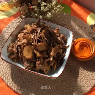 Tea mushroom chicken stew