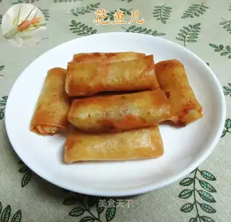 A carrot, a potato roll