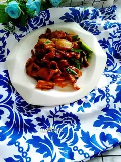 The mackerel returns to the pot