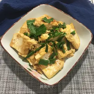 Garlic eggs and tofu