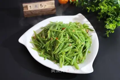 Bean petals