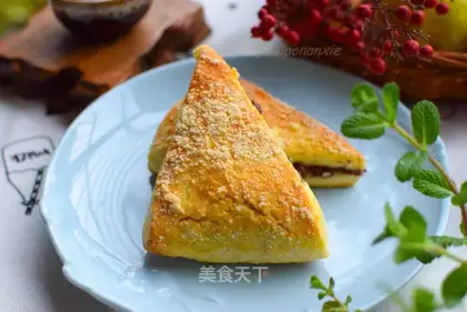 Red bean scones