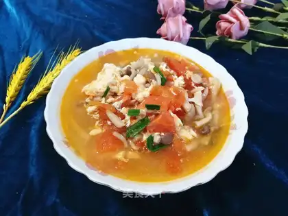 Tomato fungus eggflower soup