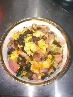 Onion onion egg fried wood