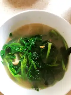 Boiling spinach soup
