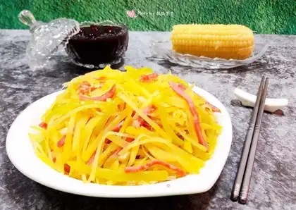 Potato silk with pepperoni