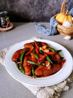 Red chicken wings
