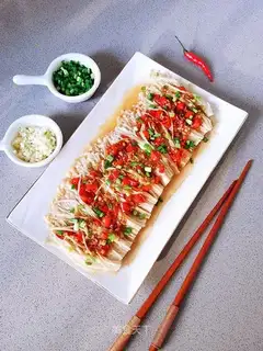 Garlic golden mushrooms