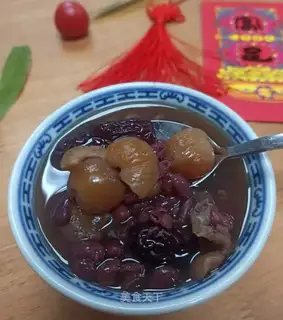 Red bean date cinnamon soup