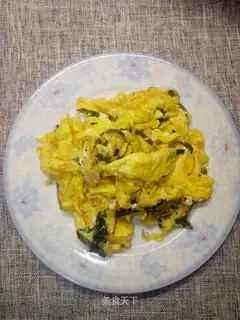 Shrimp-covered eggs