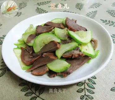 Pig's tongue