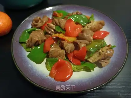 Wrinkled peppers and sausages