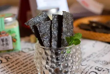 Sesame and moss