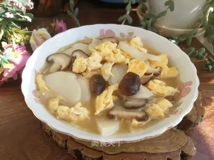Frozen duck eggcake soup