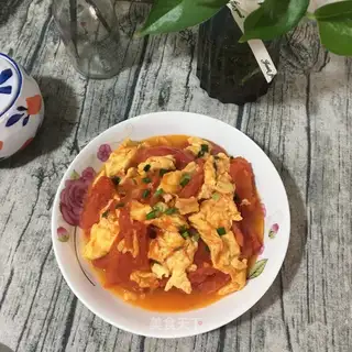 Tomato fried eggs