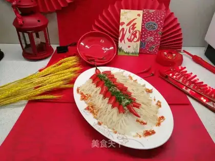 ♪ Happy firecrackers and needle mushrooms ♪