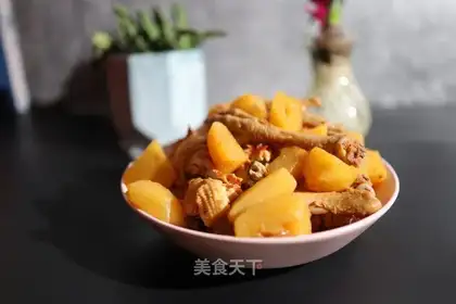 Chicken and potatoes