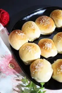 Yogurt bread