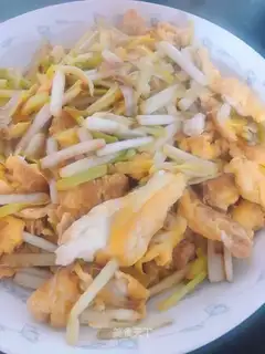 Garlic fried eggs
