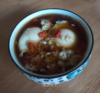 Black sugar, egg soup