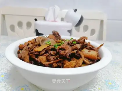 Yuen mushroom meat