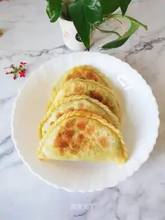 An egg box of celery