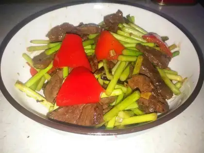 Garlic beef
