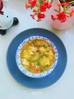 Cucumber tomato egg soup
