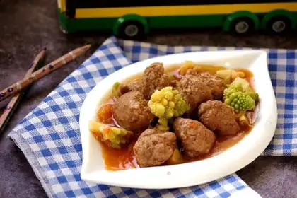 Tomatoe cowballs