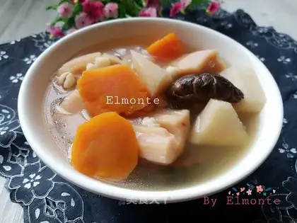 ♪ Loong Shan medicine carrot soup ♪