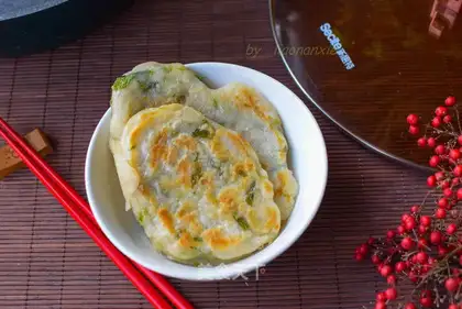 Onion-haired breakfast cake