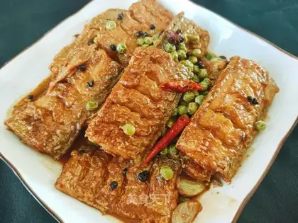 Red-fried fish