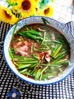 Farmer's sauce and meat