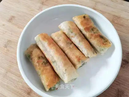 Three casseroles and a fragrance