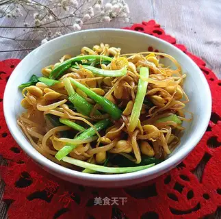 Soybean sprouts